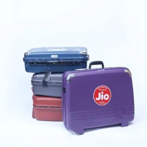 Blackberry Jio Plastic Suitcase